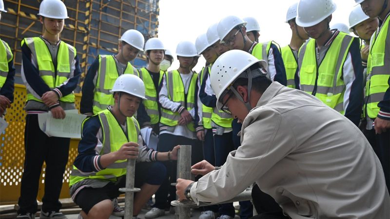 建筑施工总承包合同范本：上海地区合规要点解析